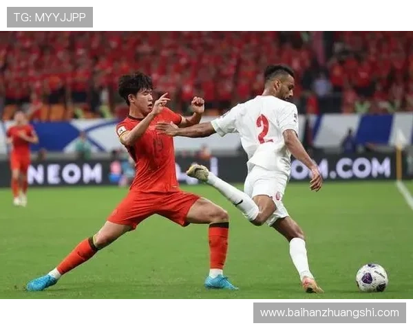 国足新星闪耀赛场助力球队取胜引发球迷热议展现中国足球新希望