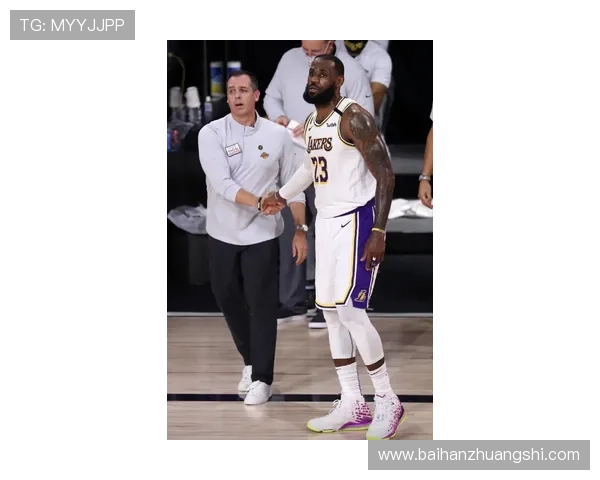 湖人队迎来新赛季挑战 詹姆斯状态回升 交易市场动态引发广泛关注