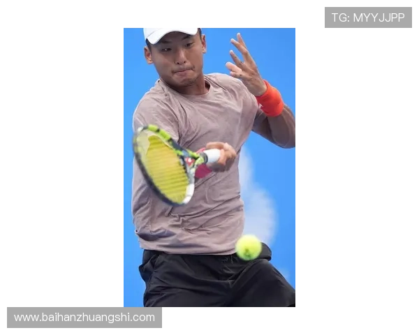 网球明星张三获得新赛季首胜，助力球队晋级淘汰赛