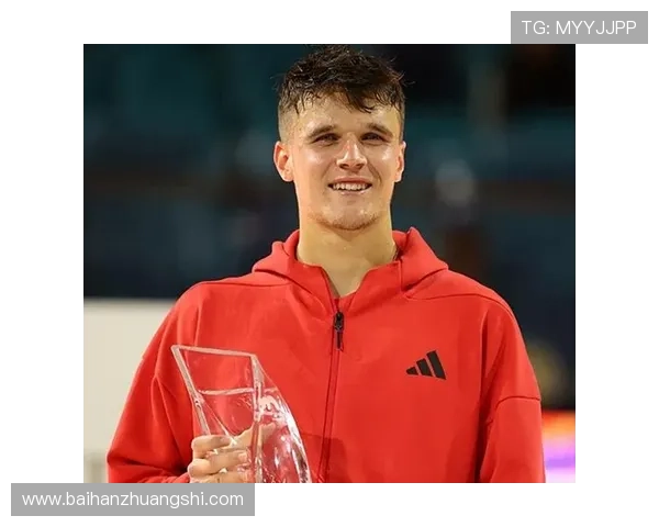 网球赛场再起风云新星横空出世老将强势回归引发全球球迷热议持续升温