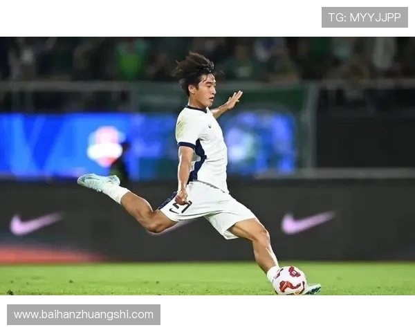 新赛季足坛风云再起豪门对决与新星崛起引热议全球转会市场震荡